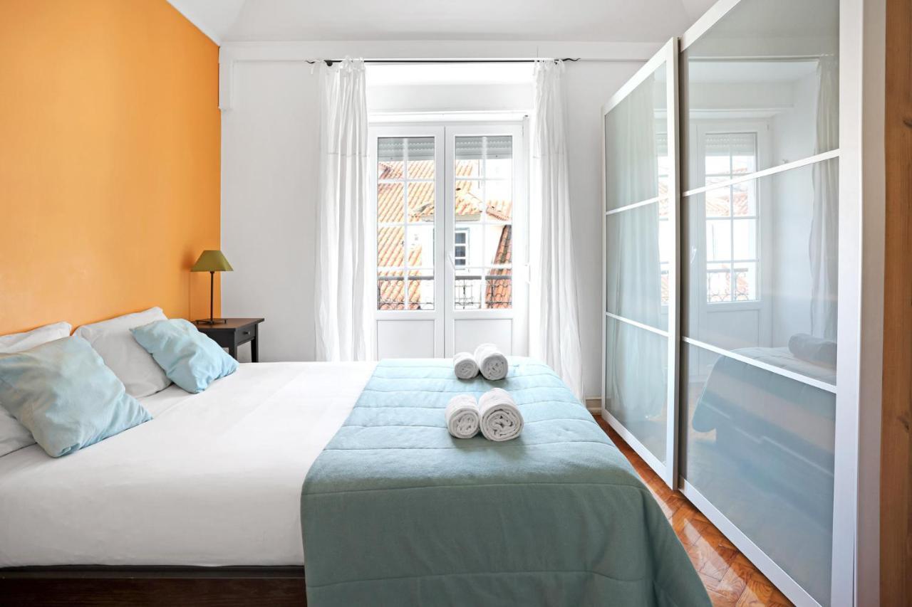 Castelo Apartment - Beautiful Balcony View Lissabon Buitenkant foto