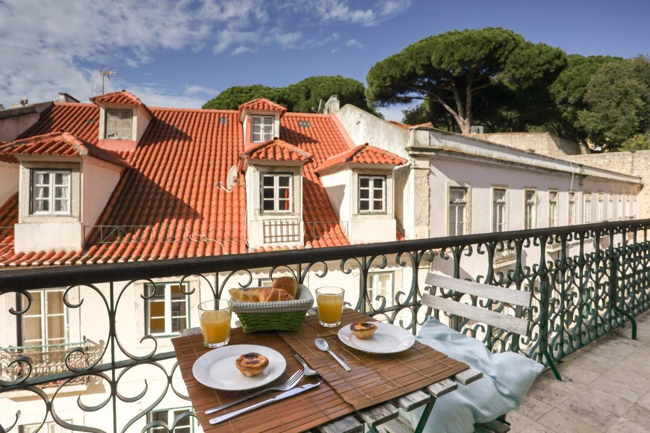 Castelo Apartment - Beautiful Balcony View Lissabon Buitenkant foto